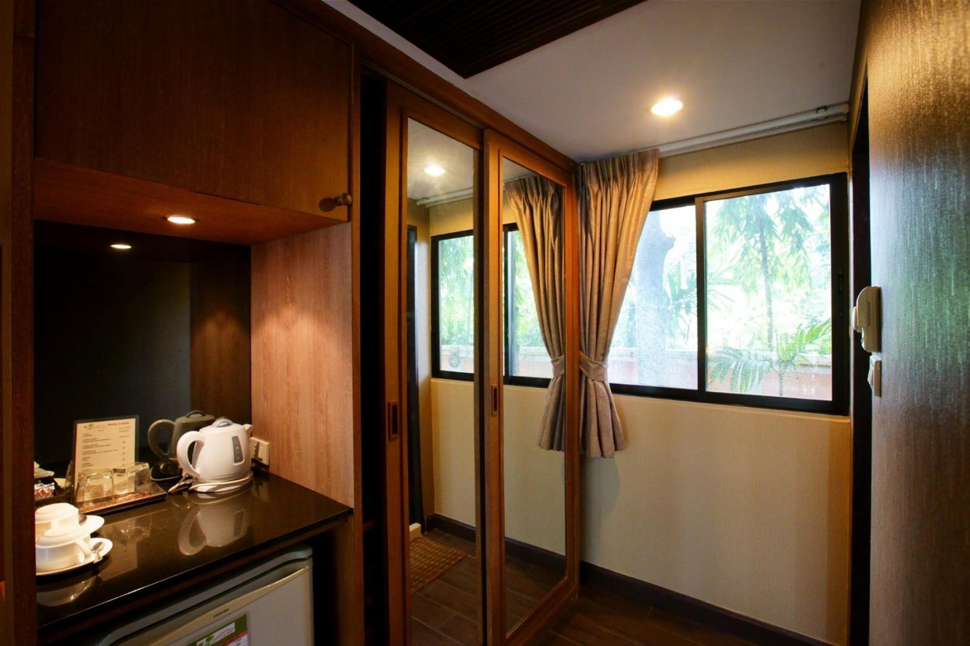 Chawalun Resort Don Tum Экстерьер фото
